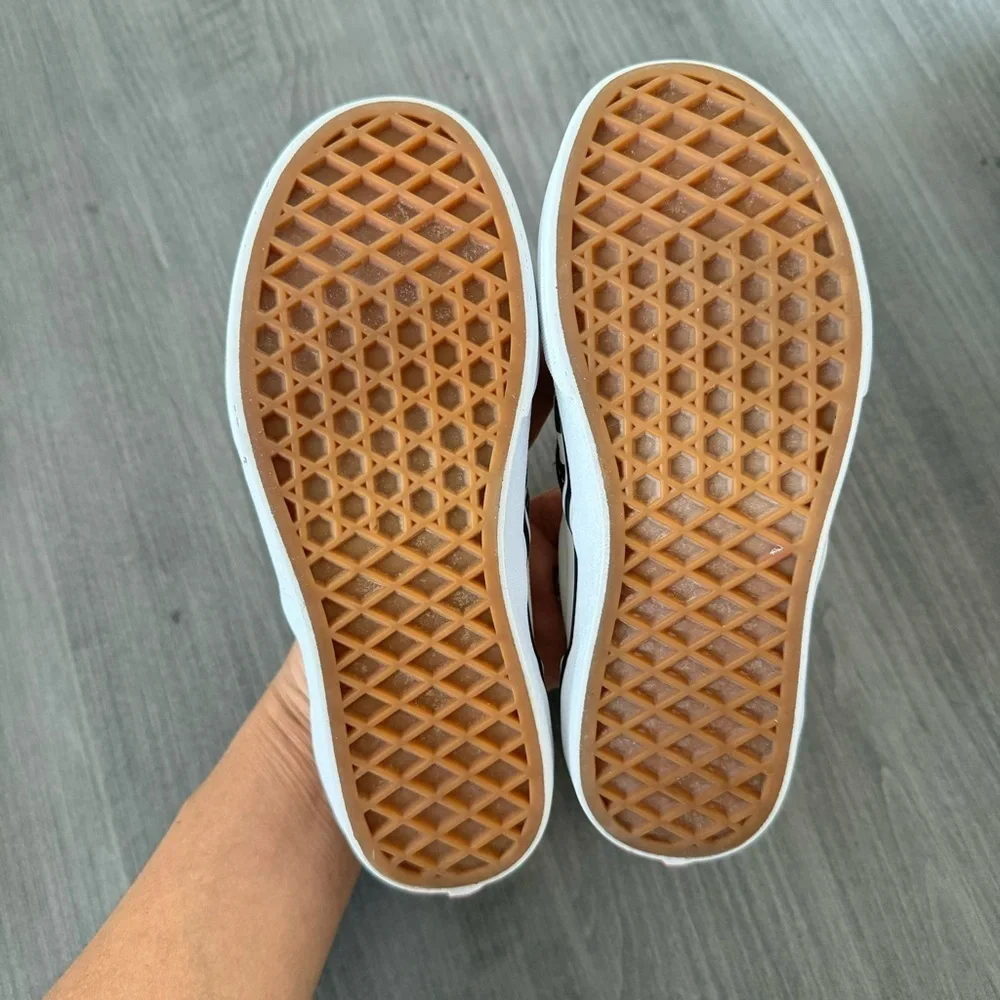 Vans kids unisex black white checkerboard slip on shoes size 2 - Picture 8 of 9